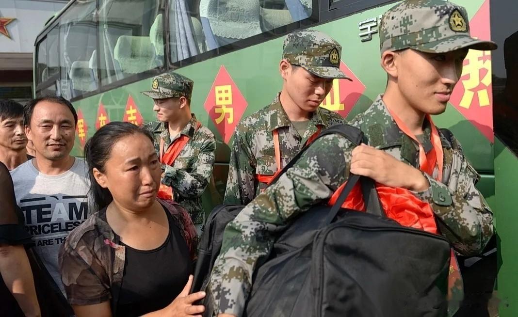 家长必看：孩子想进部队，5种方式详解，选对少走弯路。
进入部队的方式进体制的第二