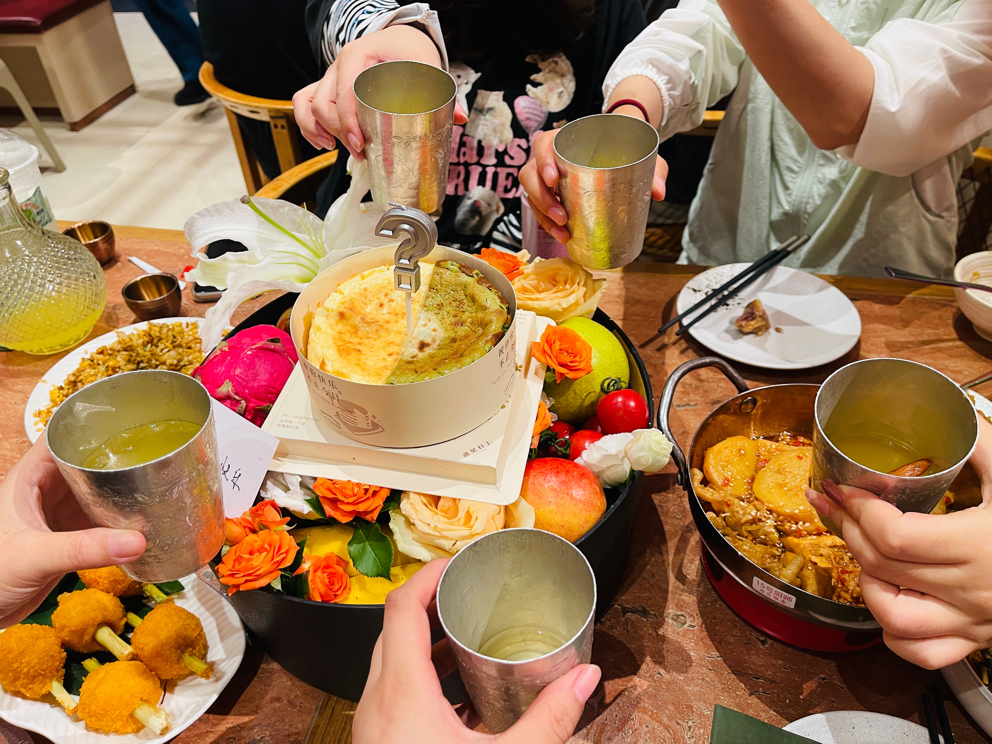 自从爱你之后，我们每年都能在杭州小聚，今年也不例外！ 