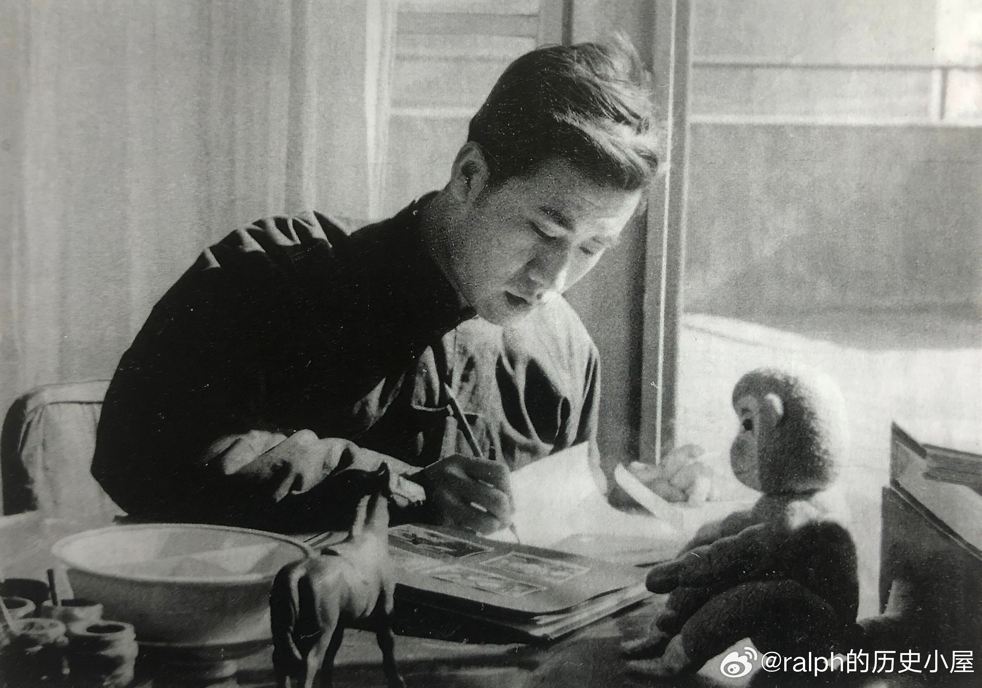 1958年动画片《过猴山》的导演王树忱（1931.9-1991.11.23），该