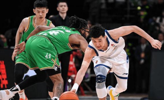 辽宁大胜广厦16分，王岚嵚对位孙铭徽砍下19分孙铭徽只拿了7分，可以证明郭士强的