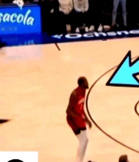 杜兰特把11次助攻喂到了嘴边，队友硬是咽不下去。
你看到的是他加时赛独木难支。