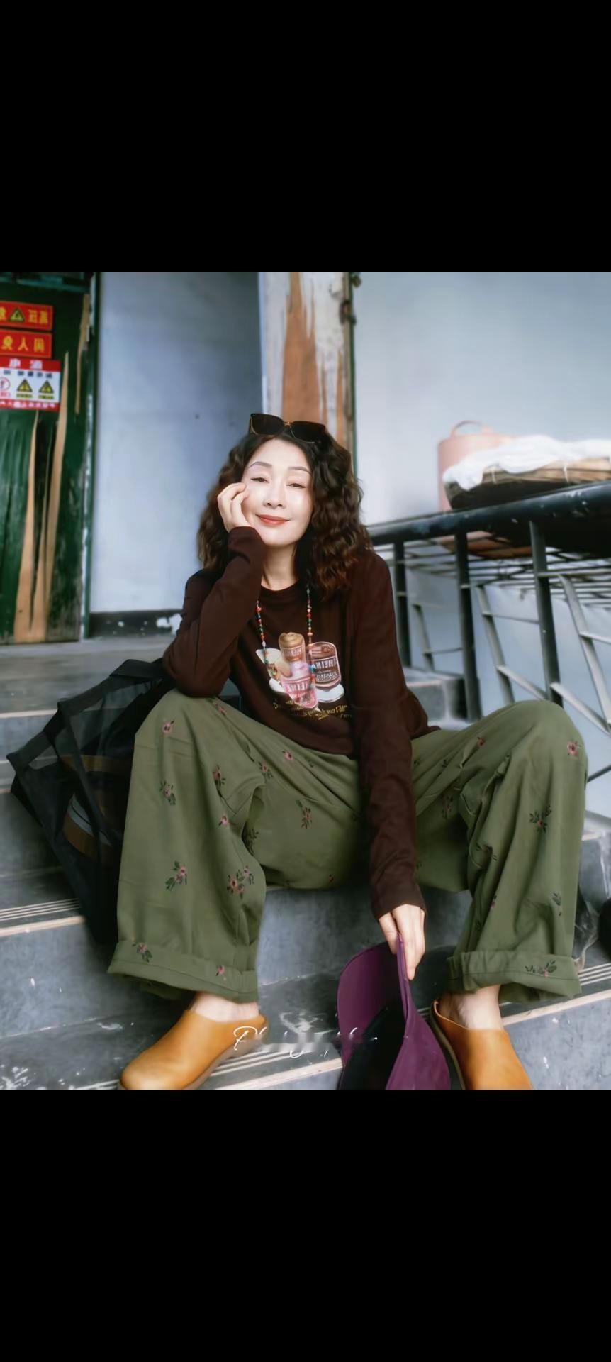 慢度秋日，自在穿搭🌹