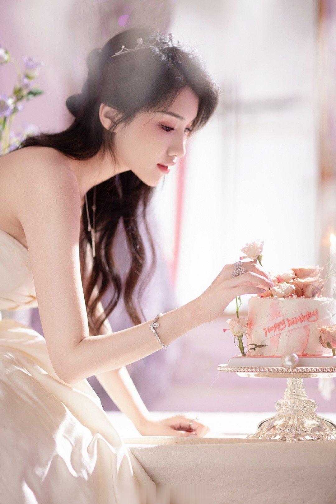 每一岁 都珍贵[给你小心心]🎂🎂  ​​​