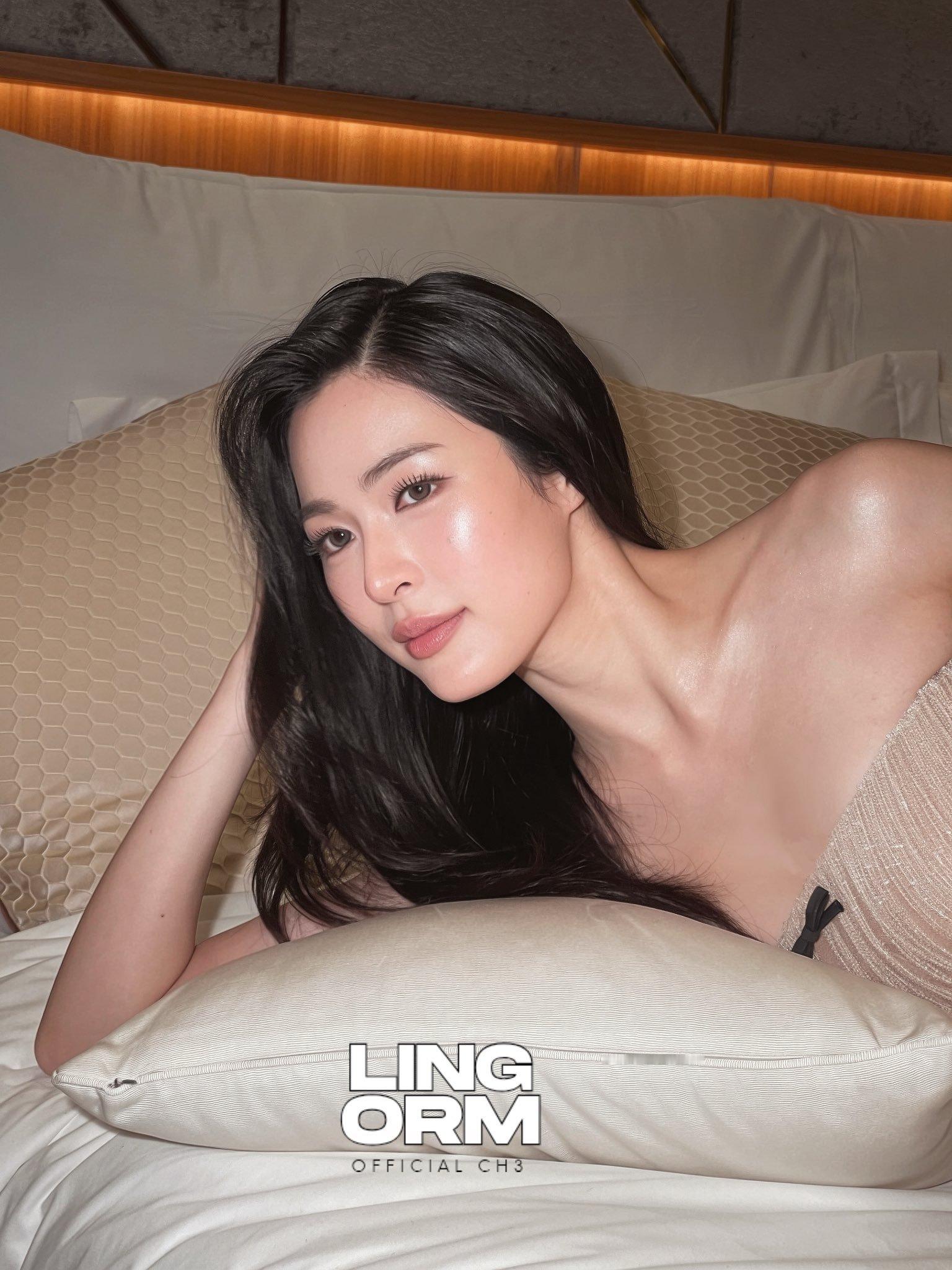 官推更新哇……好犯规[舔屏]邝玲玲 /邝玲玲优色林东南亚代言人 ​​​