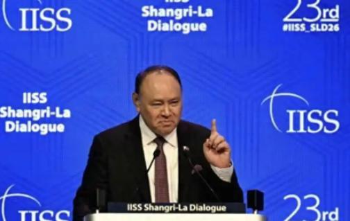 地震来袭陷入绝境才知悔！菲防长当众口出恶言抹黑邻国，如今举国缺物资缺救援，放眼全