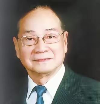 杜鸣心，这个名字在中国音乐界的分量，不需要任何头衔来加持。湖北潜江那片水土养出的