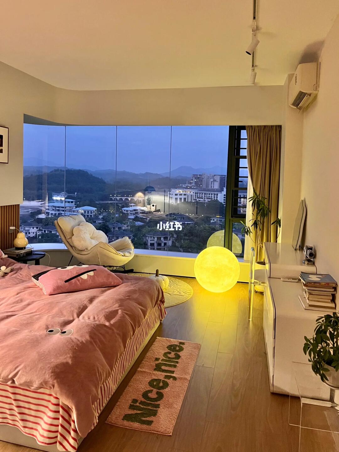 闺蜜来睡一次就不想回去了 👩‍❤️‍💋‍👩