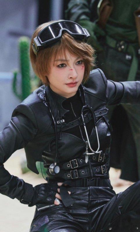 大侦探谁是沙漠赢家大侦探何炅和大张伟在线极限斗智斗勇，悬念层层叠加，每一步推理都