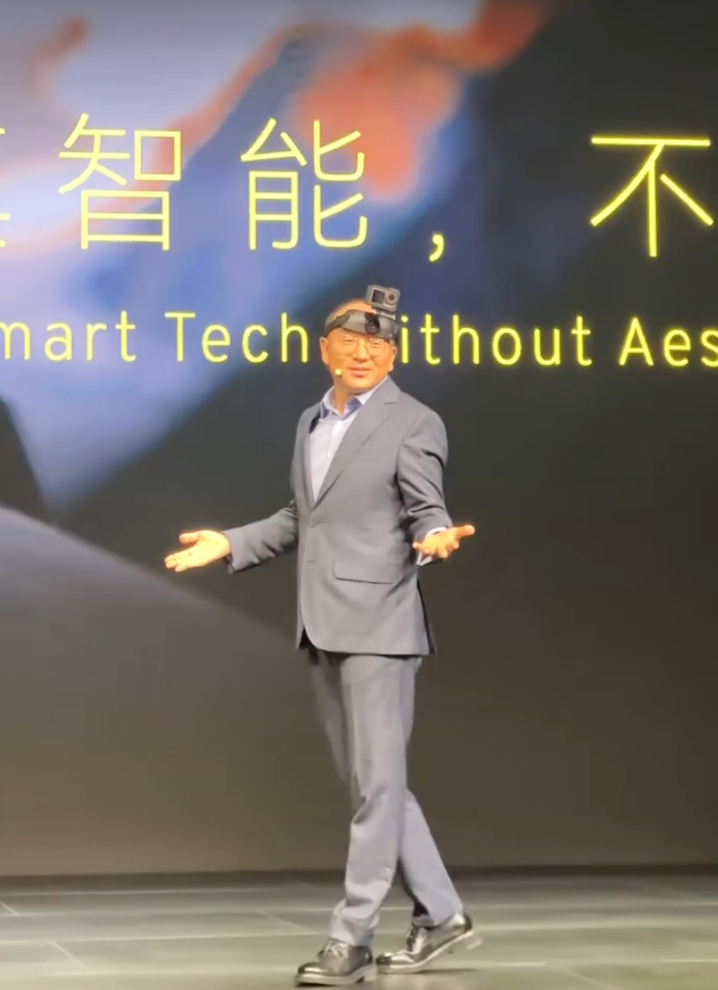 作为超豪华品牌能不能做点有B格的行为莲花跑车