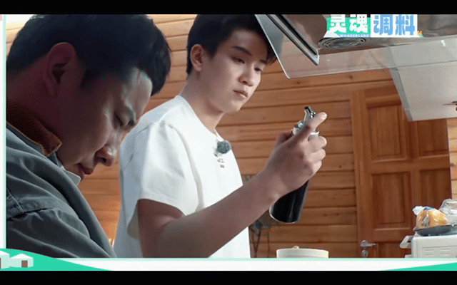 徐若晗做饭全靠王子奇指导王子奇厨艺又双叒开课了五十公里桃花坞6厨房小白的逆袭全靠