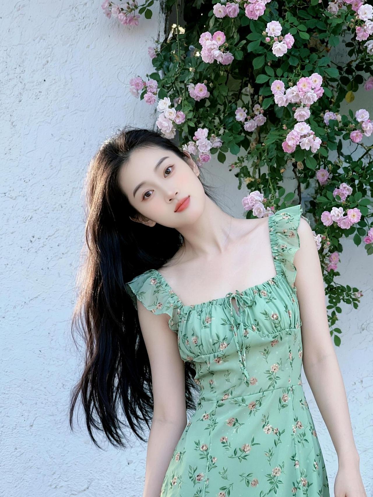 AI清新花漾照 随变ai随便玩 抖音玩法合伙的计划。