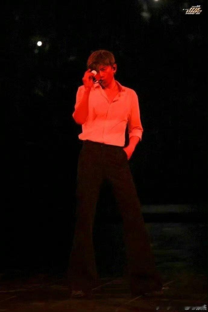 张杰演唱会九场高光回顾 张杰未LIVE巡回演唱会 九场巡演九份惊喜，张杰的舞台真