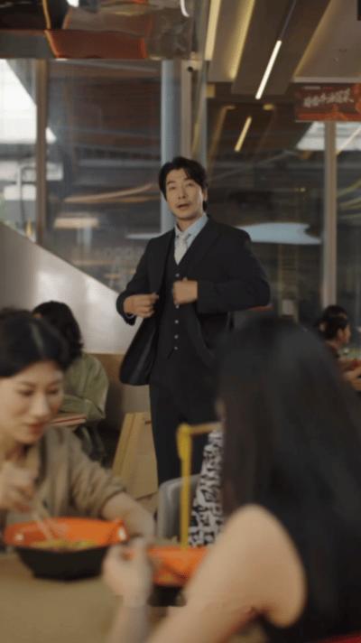 张亮请张亮吃张亮 世界上最奇妙的饭局：张亮请张亮吃张亮。同名同姓的缘分从网络玩梗