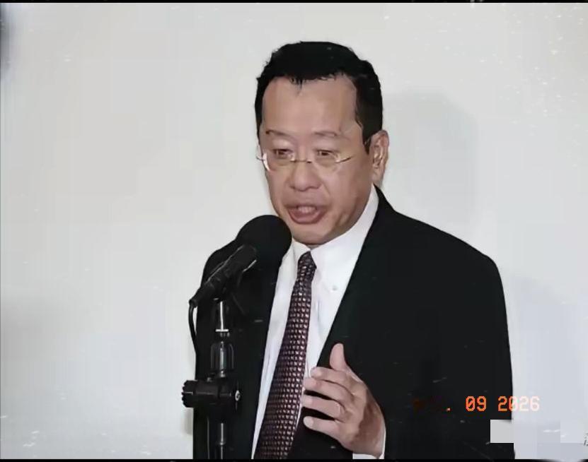 就在刚刚，台“国防部”发布声明
​台军出大事了！1月8日，一架F-16V战机坠海