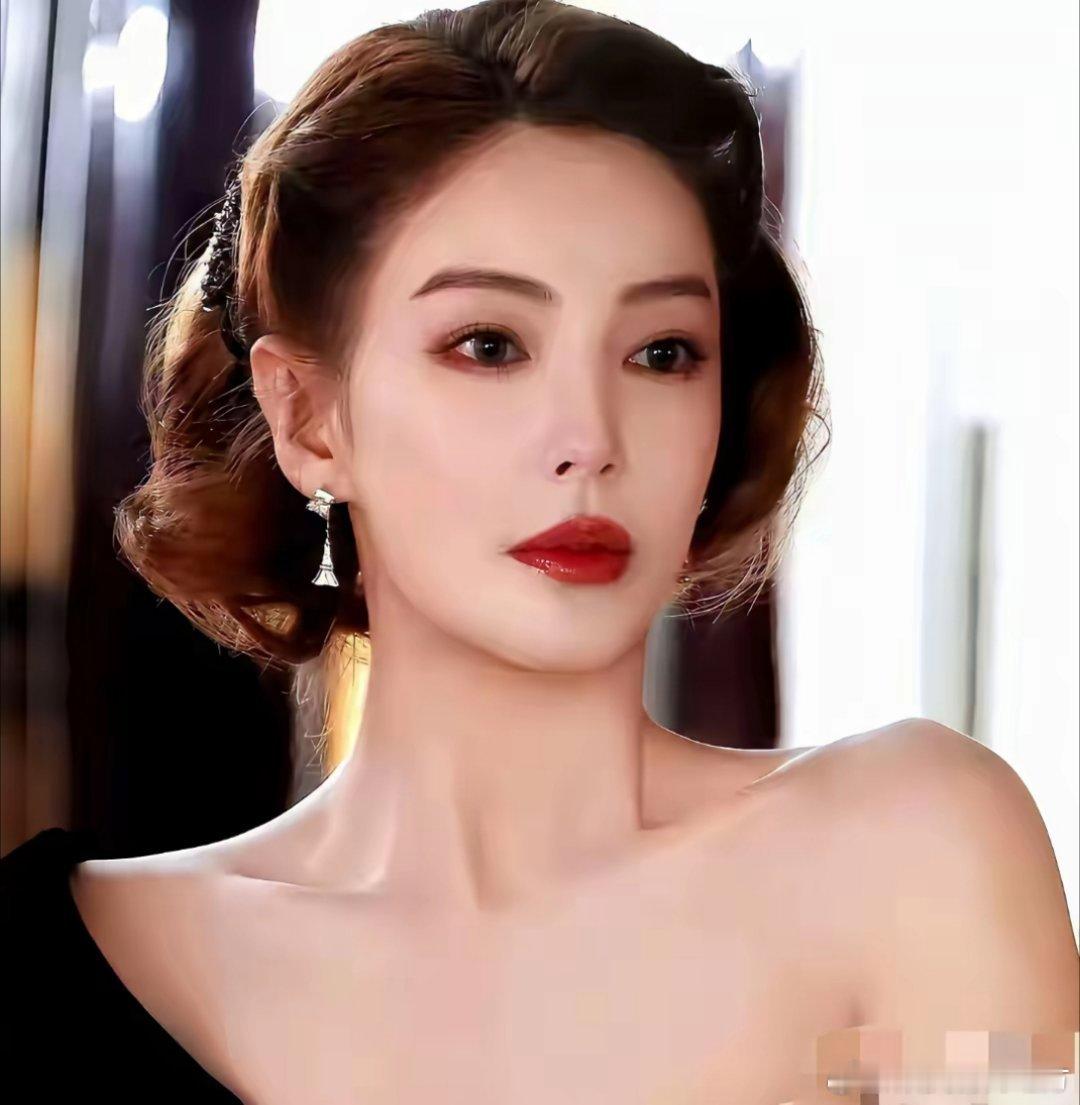 张雨绮确实是脾气大，不好管控直播的时候对着下单还未付款的粉丝直言送个p，不送，去