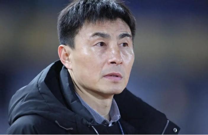李玮锋一句话点醒所有人：别吵了，孙继海和董路都在为中国足球干活
先说一件最近特别