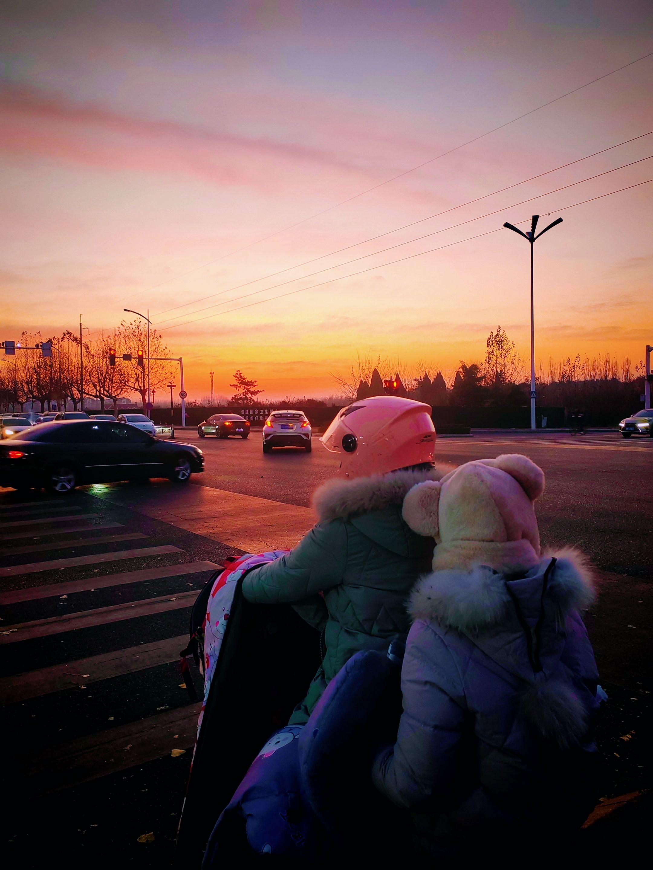 要想在学习上有所成就，必须要吃苦，但没必要没苦硬吃。要让孩子们在吃好饭...