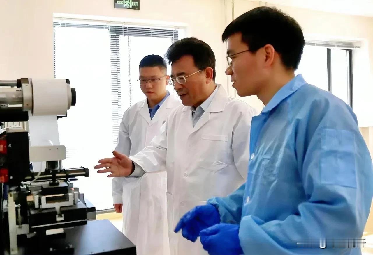 南开陈军牵头的“高性能锂离子电池关键材料技术研究与应用”项目荣获天津市科学技术进