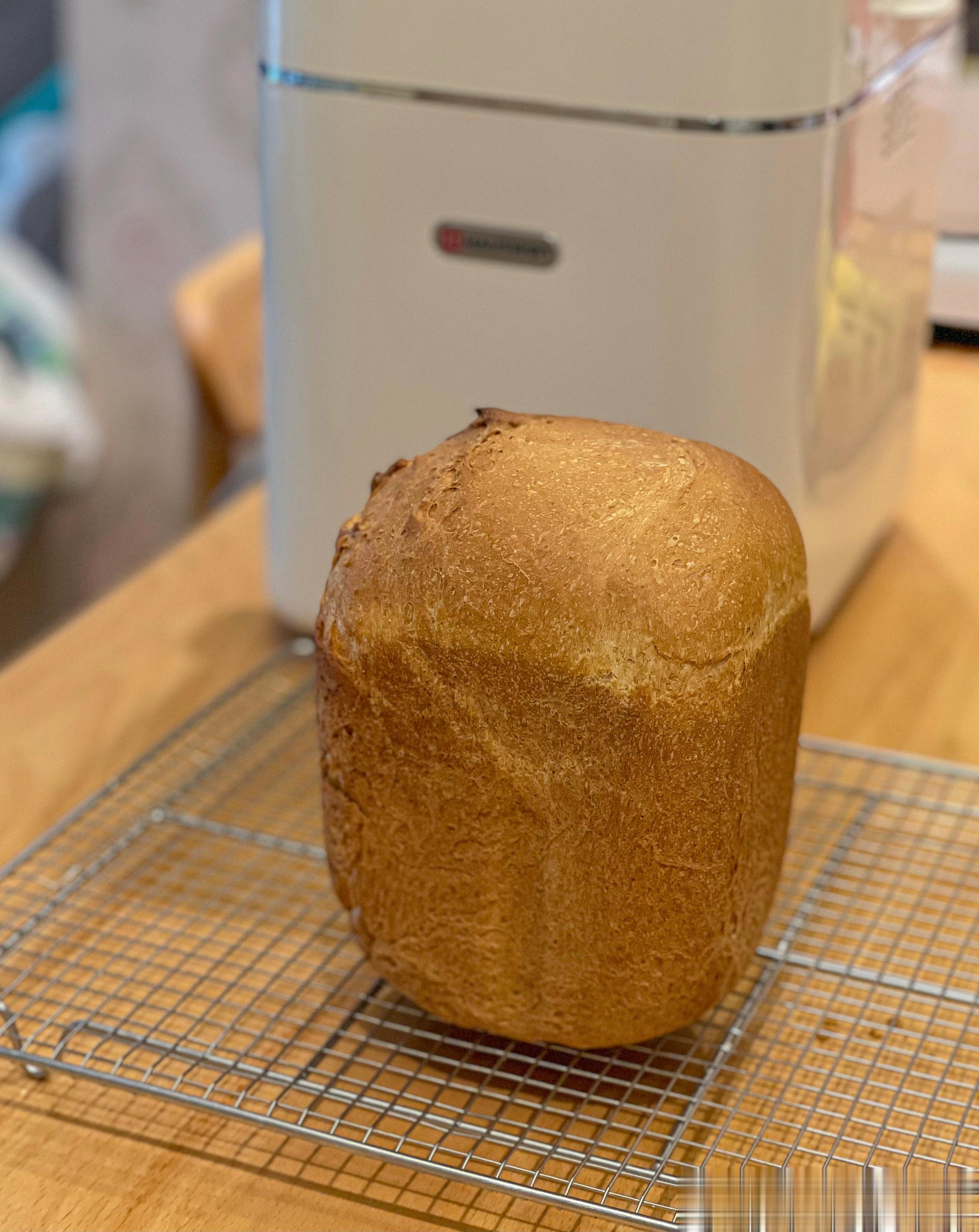 全麦吐司（海氏面包机版）低脂低糖一键自动做出美味的面包，基础全麦吐司。食材：高筋