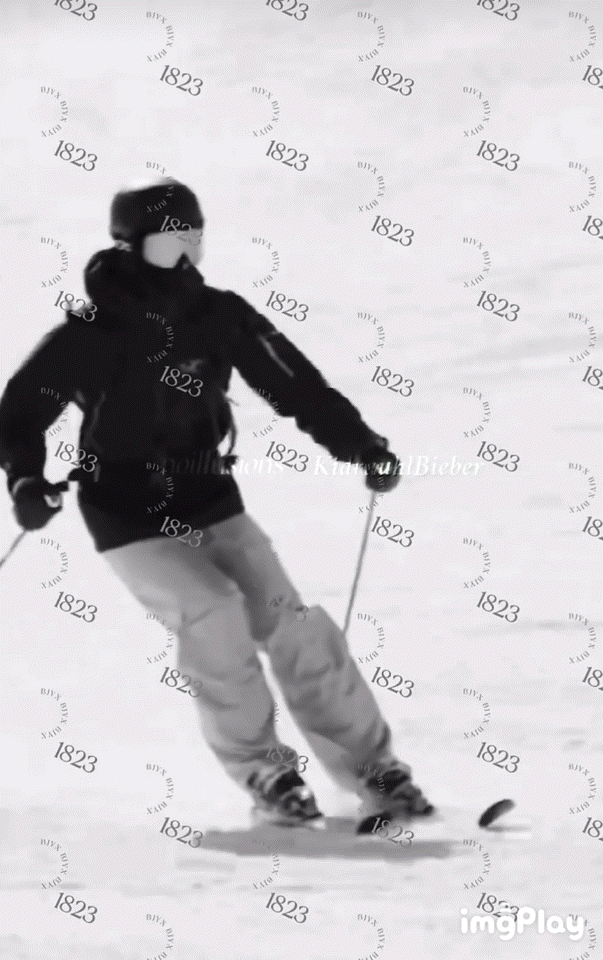 崇礼偶遇王一博滑雪这包的那么好，粉丝怎么认出来的呀？？ 