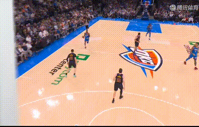 又轮到亚历山大的收割时间湖人开始能够得分，分差却越拉越大湖人vs雷霆