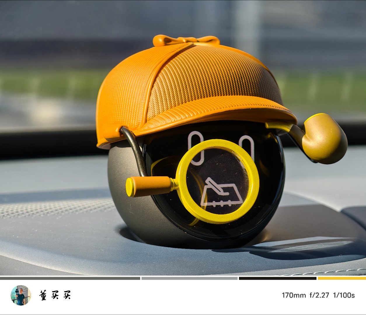 NOMI这套AI帽子有点意思。物理上戴个帽子，程序上通过NFC卡片给NOMI赋予