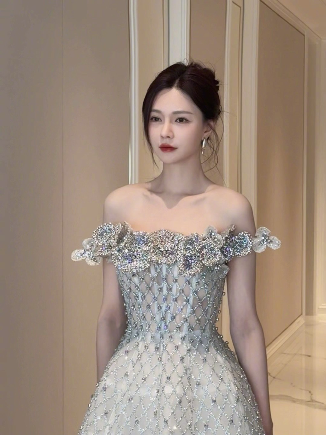 沈梦辰白开水妆容  感觉这个妆容太适合她了，好美！ 