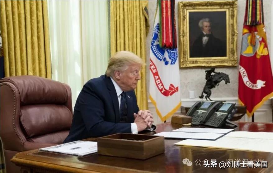 乌克兰中东研究中心副主任谢尔盖·达尼洛夫认为，特朗普决定推迟对伊朗能源部门的打击