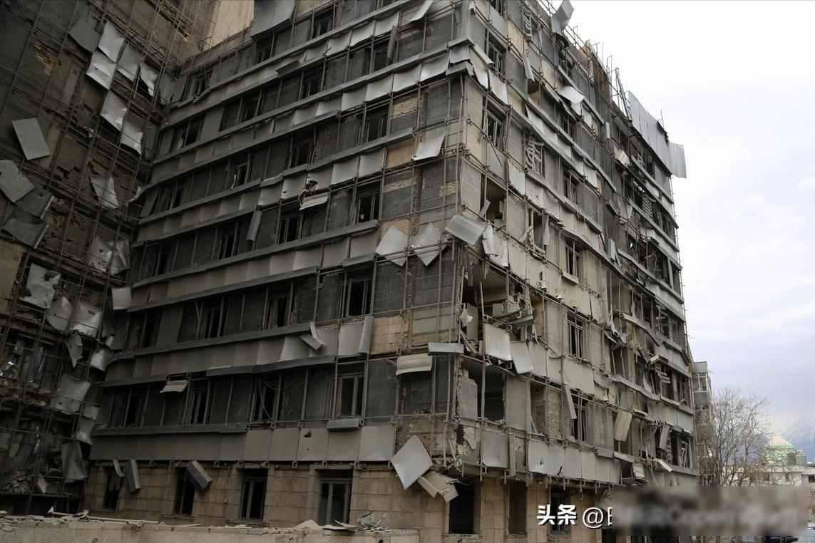 以色列空袭伊朗黎巴嫩，真主党头目疑毙命，美军预警民众快跑

3月3号早上，以色列