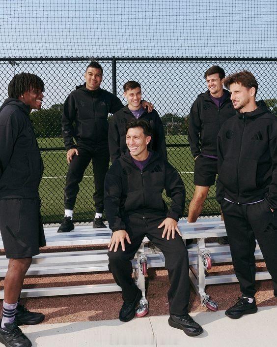 中心[喵喵]卖衣服 ​​​