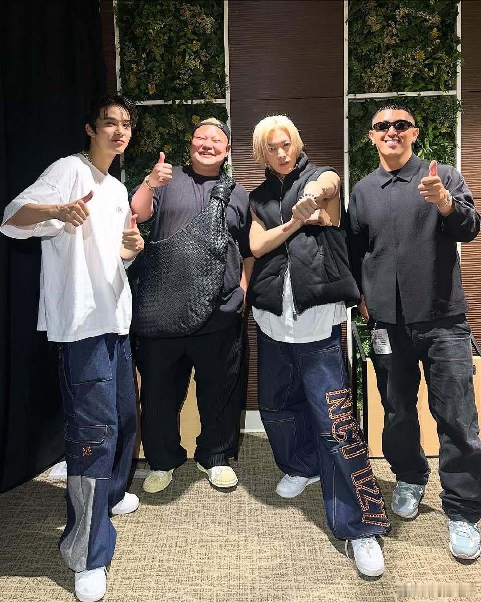 🍠 此事在老鬼子广岛talkshow中亦有记录 老鬼子以前说过：表参的古着店店