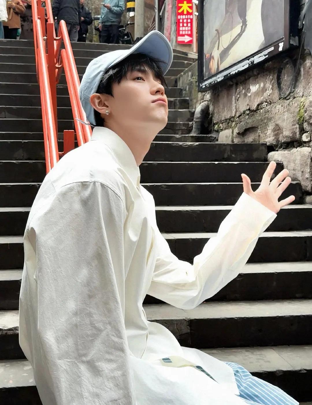 而是为了不再错过 那个走了一路的自己周翊然不心动挑战