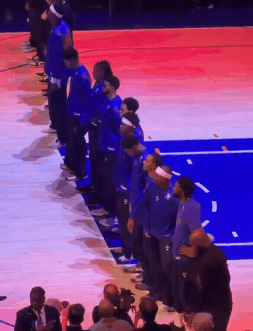 美国总统特朗普公开批评NBA球星勒布朗·詹姆斯。
路透社10月22日报道，特朗普