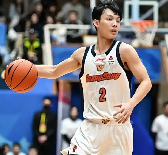 随着广东91-93惜败福建，一共有6个没想到：

1、没想到广东队居然常规赛被福