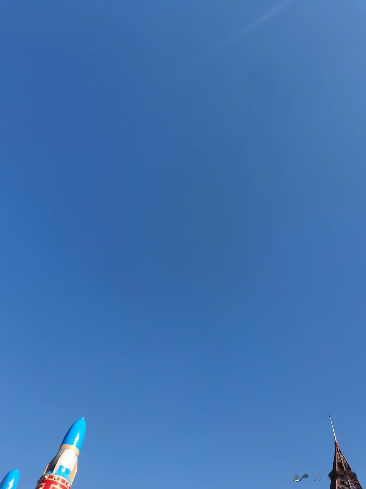 时隔多年再次来到这个地方
谁知道这是哪里 ，我嫁给他
