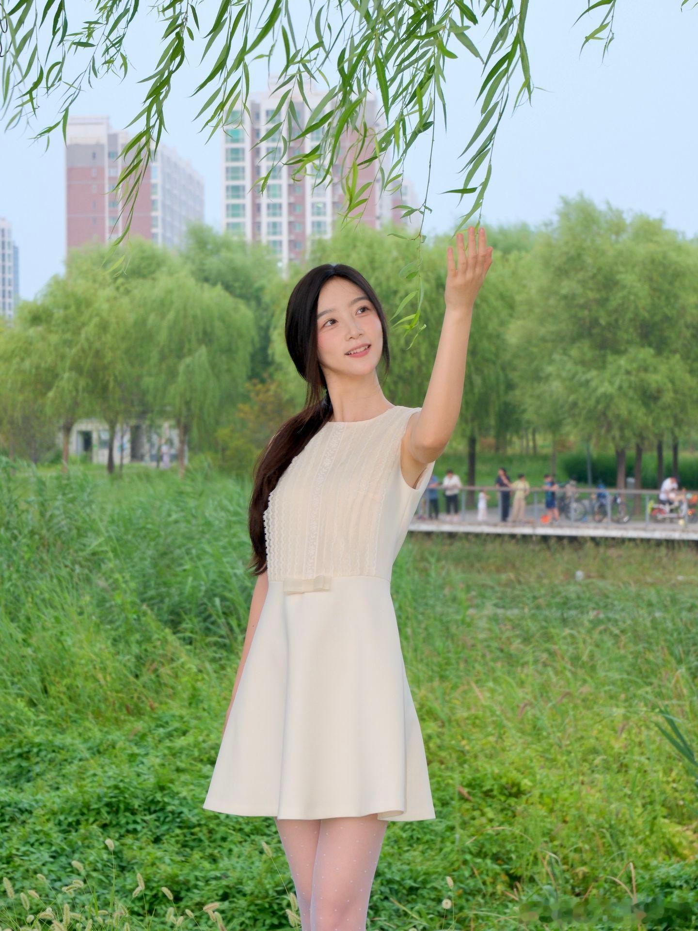 白白的丝袜，粉粉的可爱 ​​​
