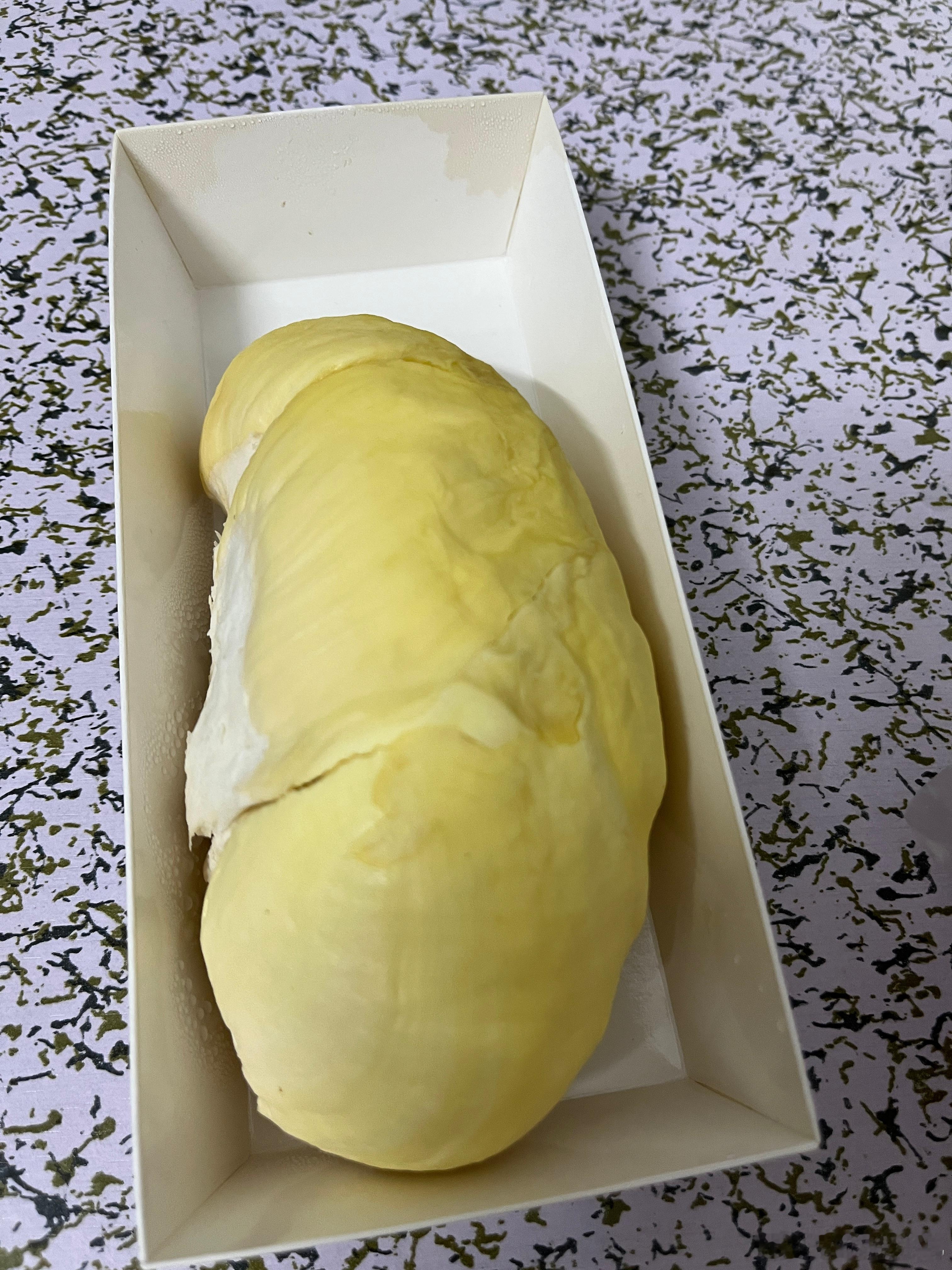 娃睡了，有时间吃榴莲，榴莲是不是也分干包、湿包，这个吃起来，感觉有点干，不是软诺