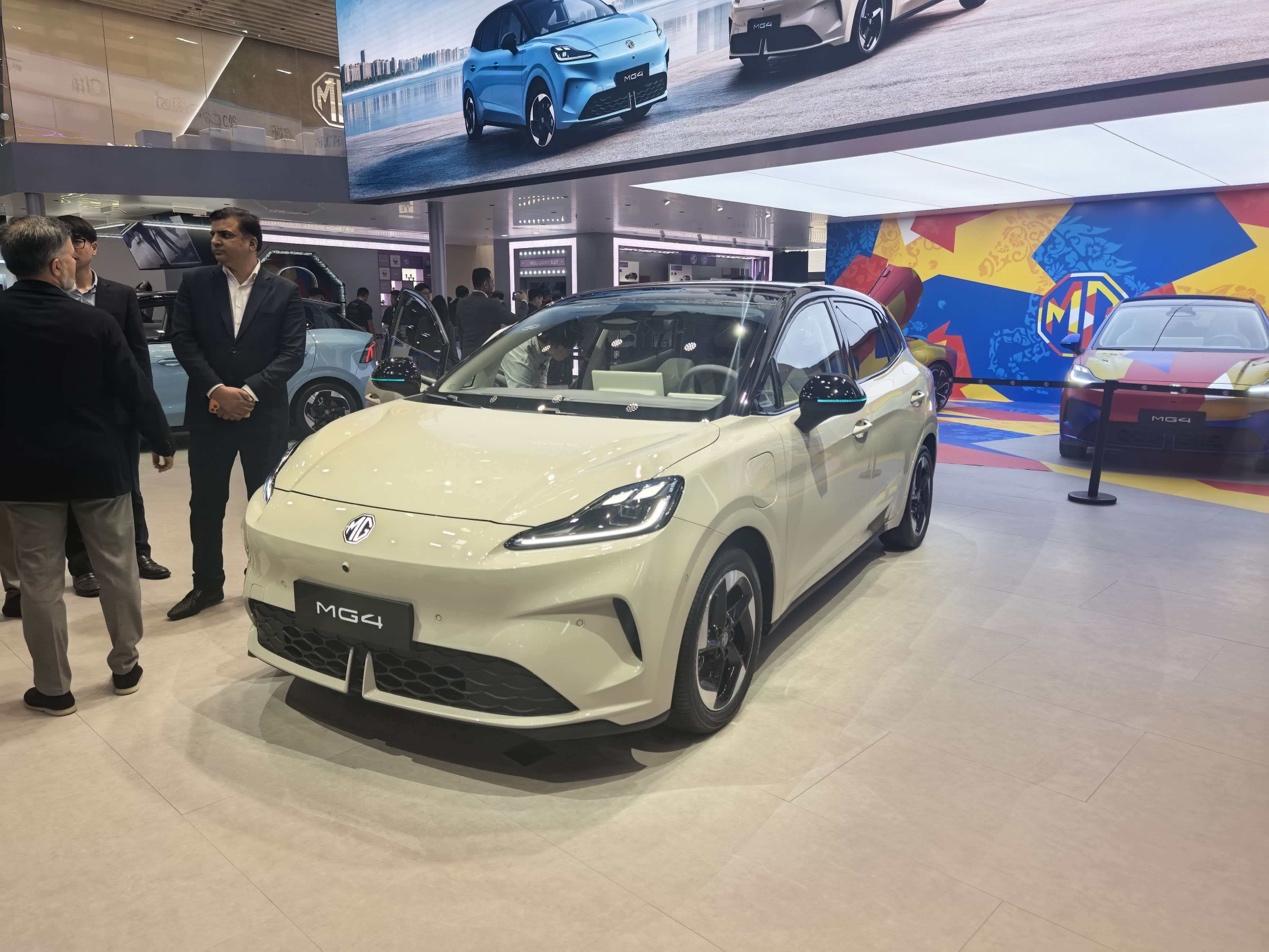 在日系车在中国市场回弹走强的当下，看着隔壁丰田渐入佳境，日产也终于坐不住了。
