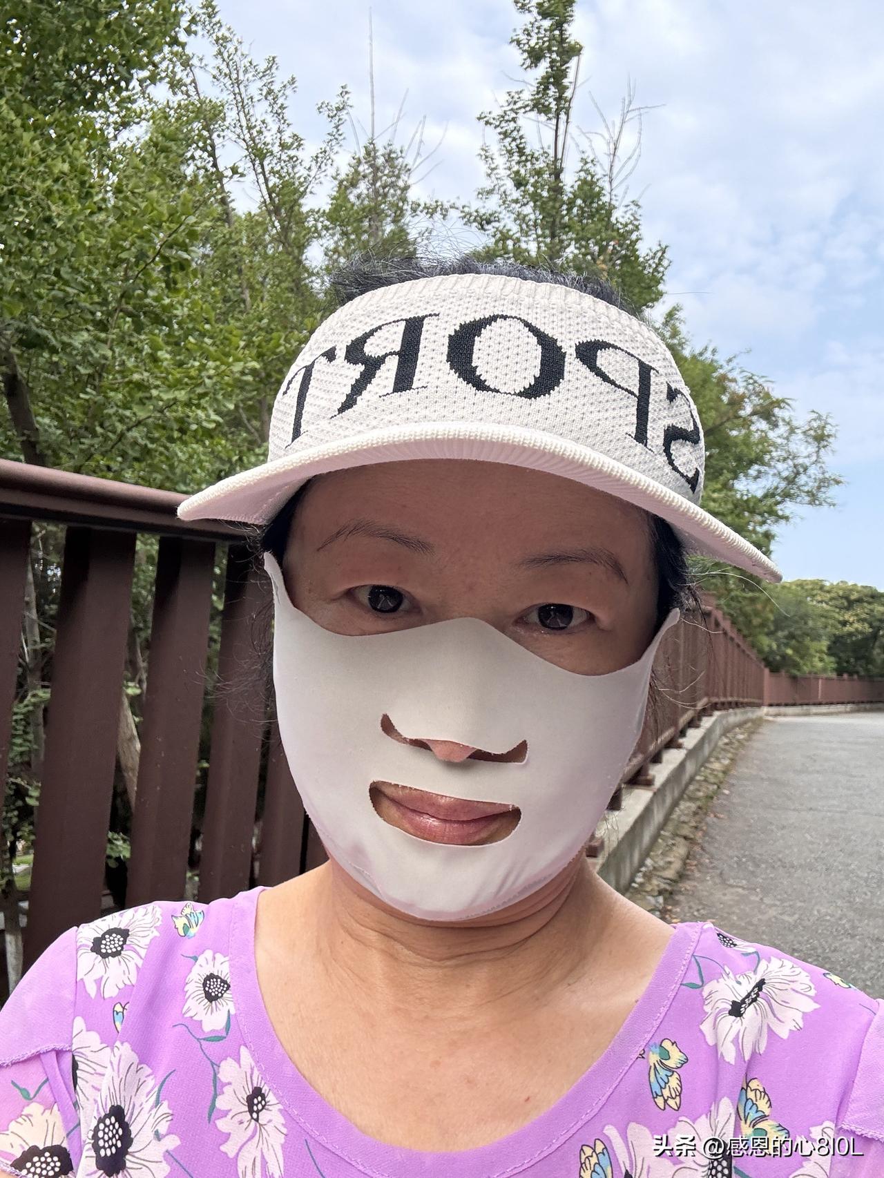 热、热、热、简直要把人热搜化了。

网上有人调侃，：老公跟人跑了我都懒得追，看到