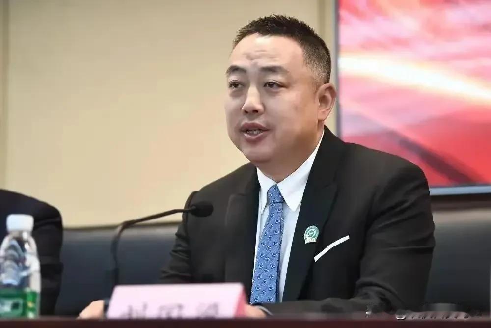 雪藏樊振东苦使王楚钦磨砺林诗栋，战略大师刘国梁的“洛奥诡计”。
       正