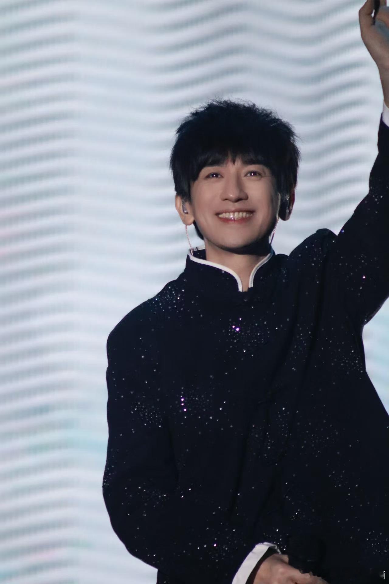 后弦这嗓子竟然不是当年三巨头国粤无双完全不敢相信啊，以后弦这么能打的唱功和独特曲