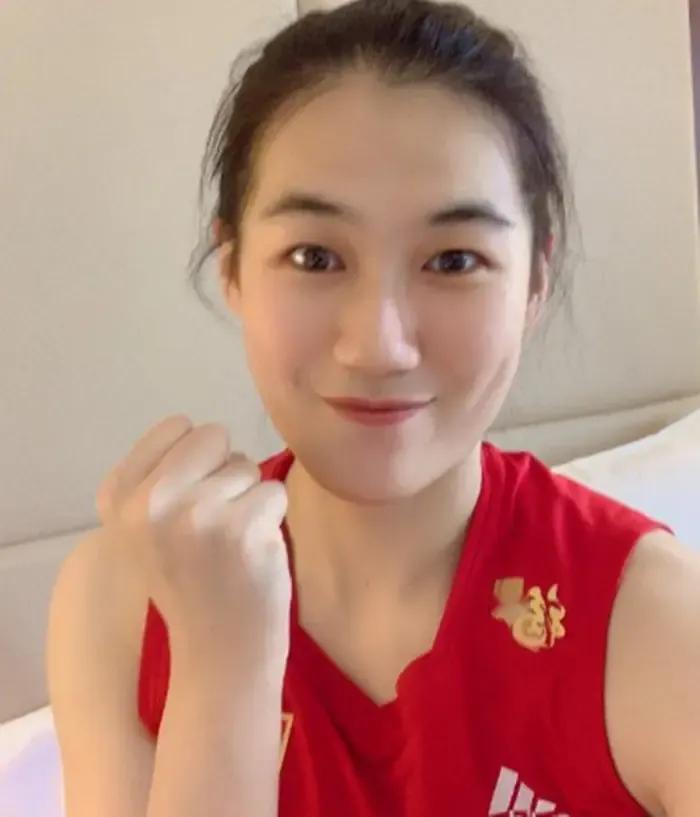 [火炬][赞]恭喜王芸蕗留洋俄罗斯[赞][火炬]

     军营走出来的中国女