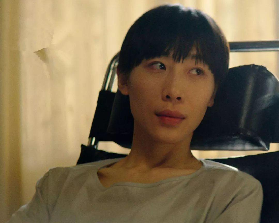 任素汐新片段里演的当代女友五大“美德”，我看完直接拍大腿，这不就是我家那位的日常