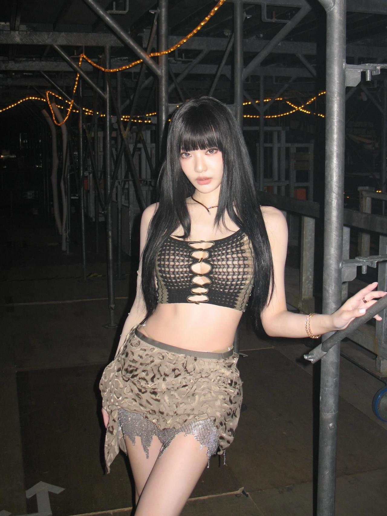 宁艺卓的穿搭，太夯啦！宁艺卓 sexygirl 黑皮 古早随机手势72变特效