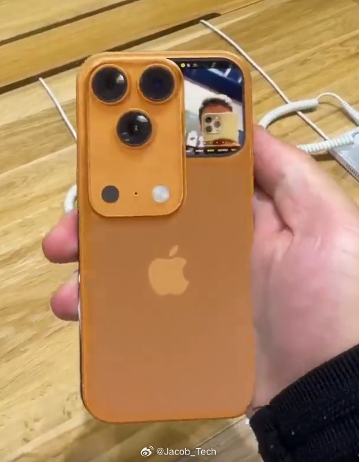 iPhone17或有隐藏款 不是...摄像头板块转下来那一刻...我人都傻了[汗