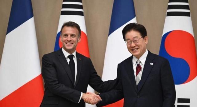 法日韩为什么要当中等强国？答案和你想的不一样
最近马克龙访问日韩，提出法日韩“中