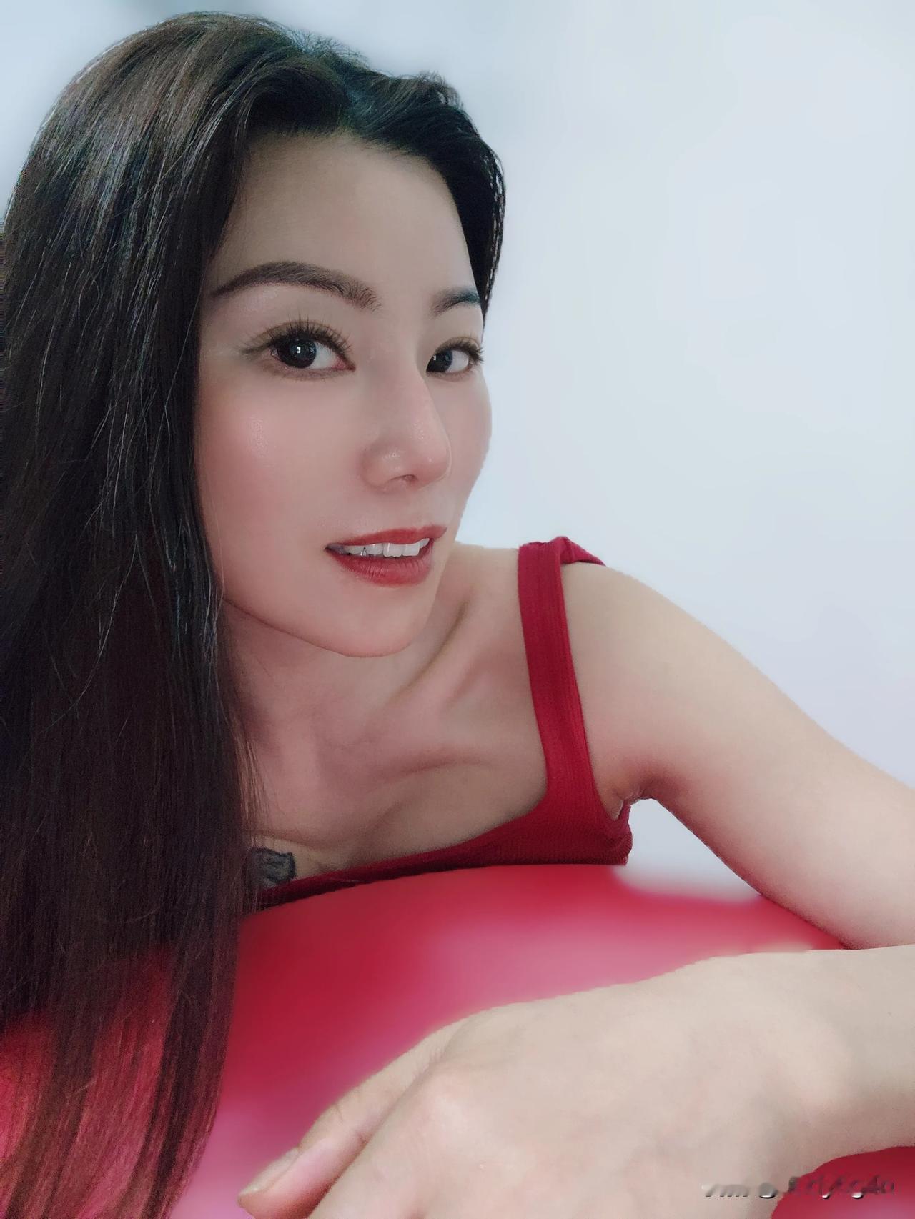 保持身材美美哒 ！做个甜美女人 小性感的我