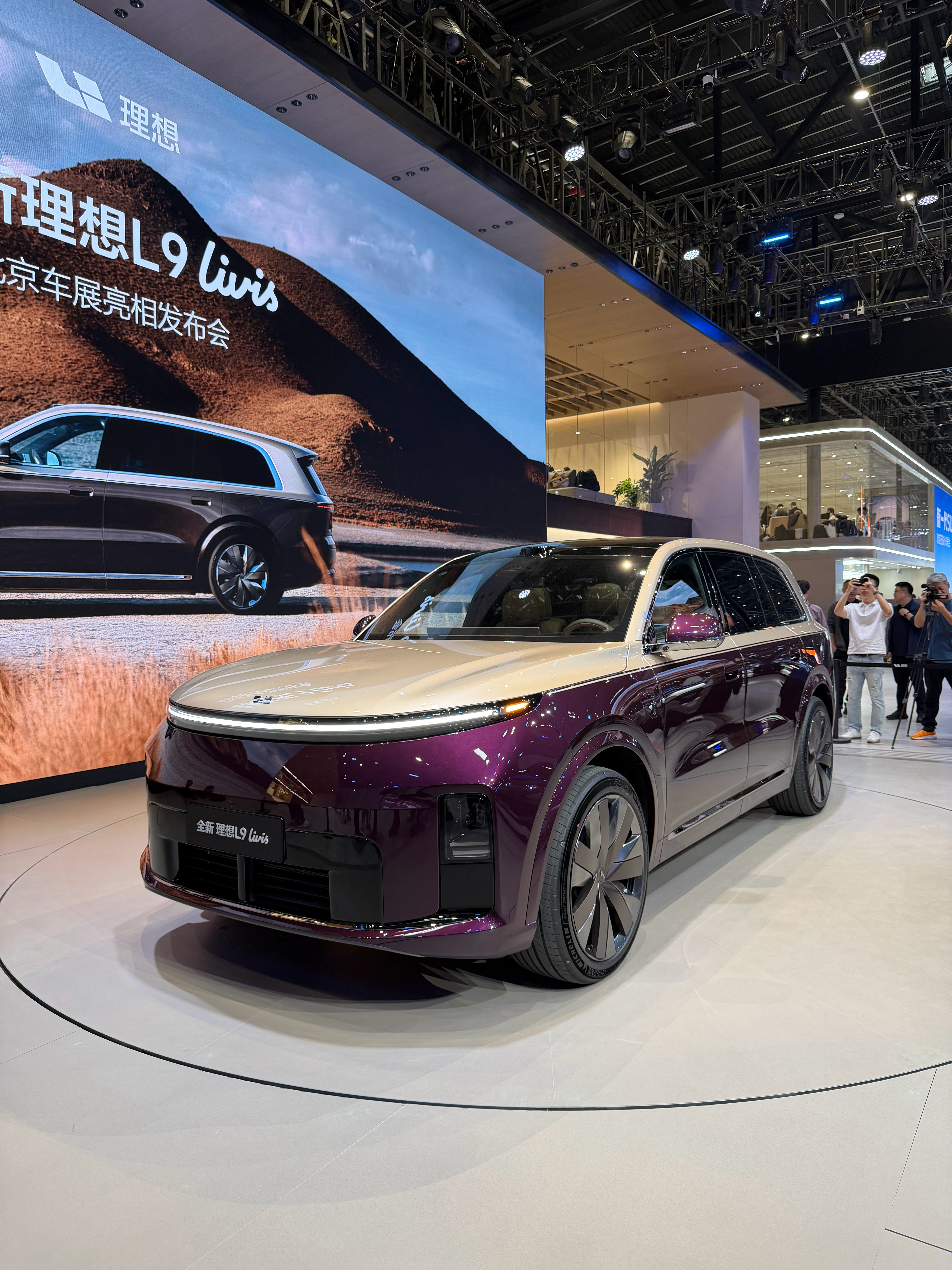 看了一下 有保密协议不要让多说总结仨字：9系SUV新标杆