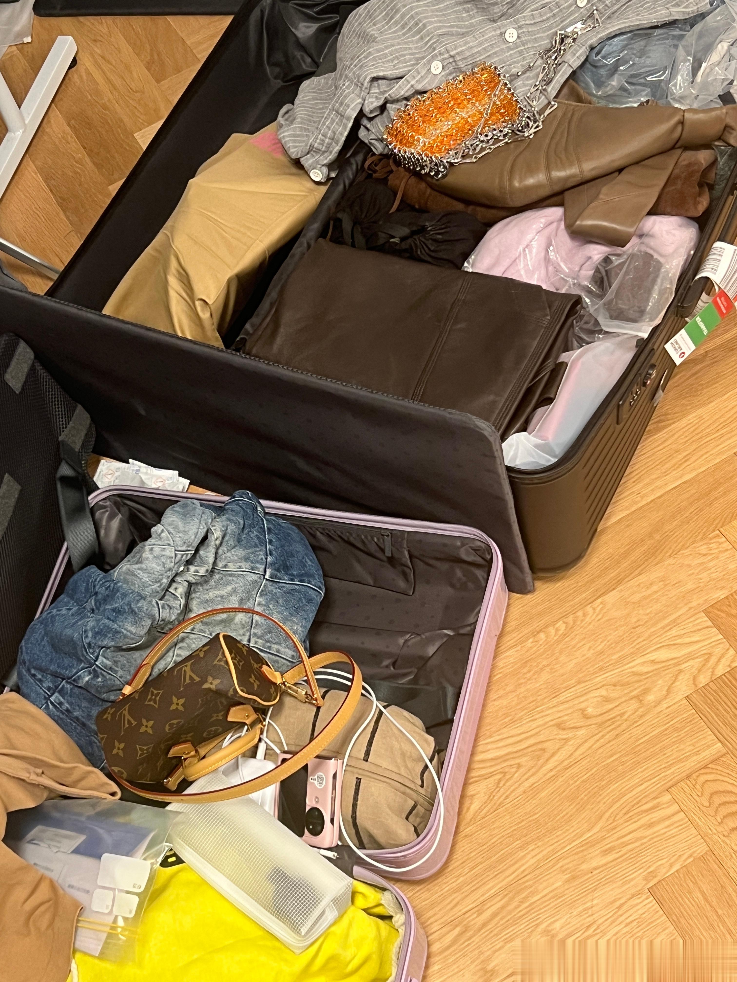 恋狗情绪到达峰值出差为什么不能带小狗[泪] ​​​