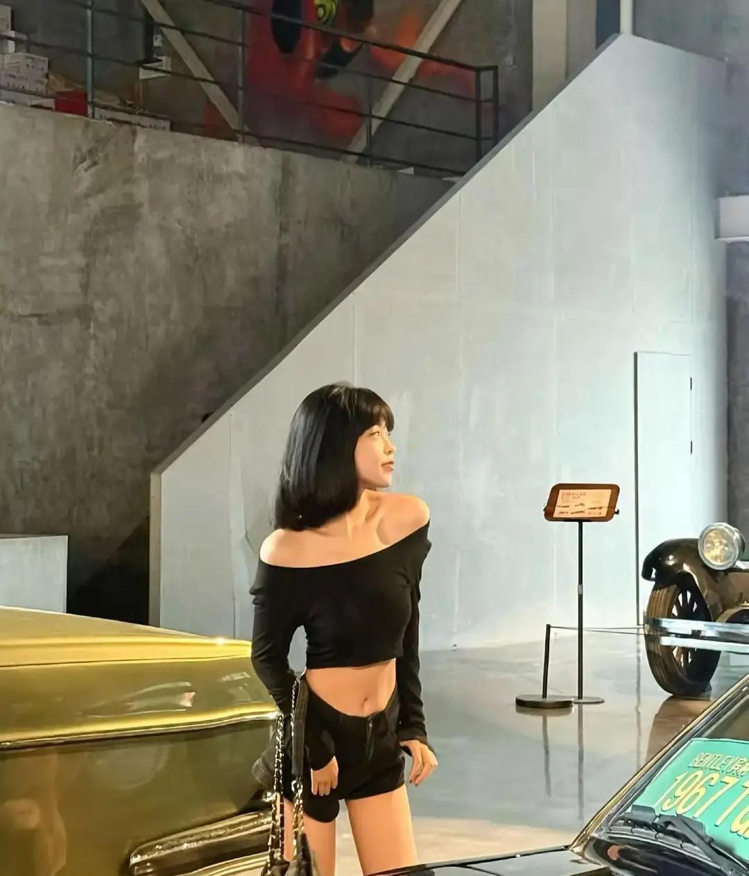 司晓迪删帖的速度，比网友截图还快。一句话引爆热搜，转身就装没事人，把烂摊子留给鹿